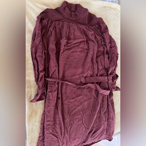 maroon dress with belt from uniqlo